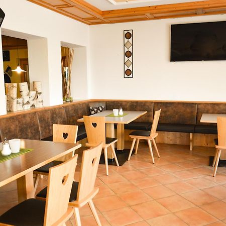 Berghotel Zum Zirm Collalbo Esterno foto
