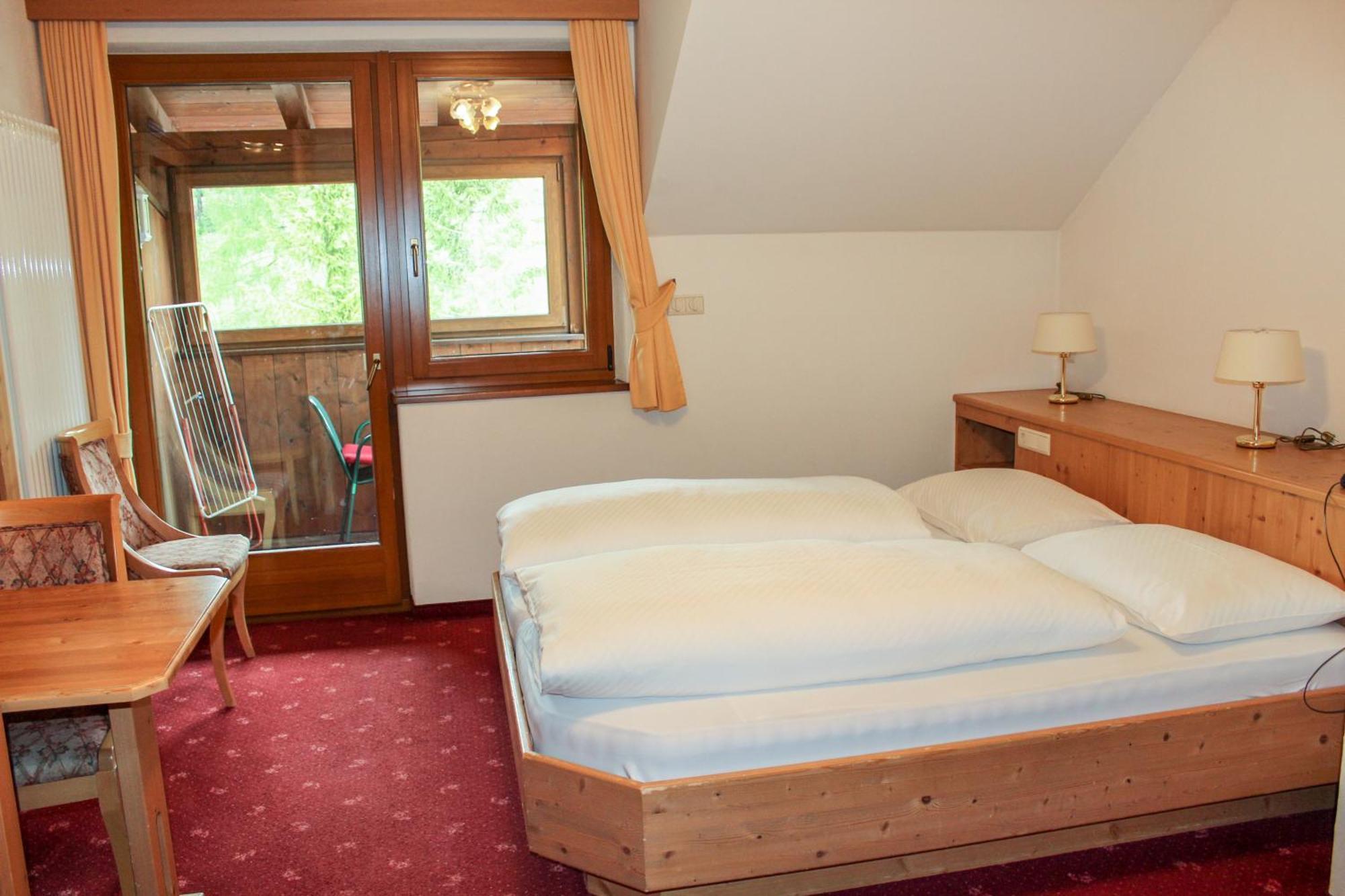 Berghotel Zum Zirm Collalbo Esterno foto