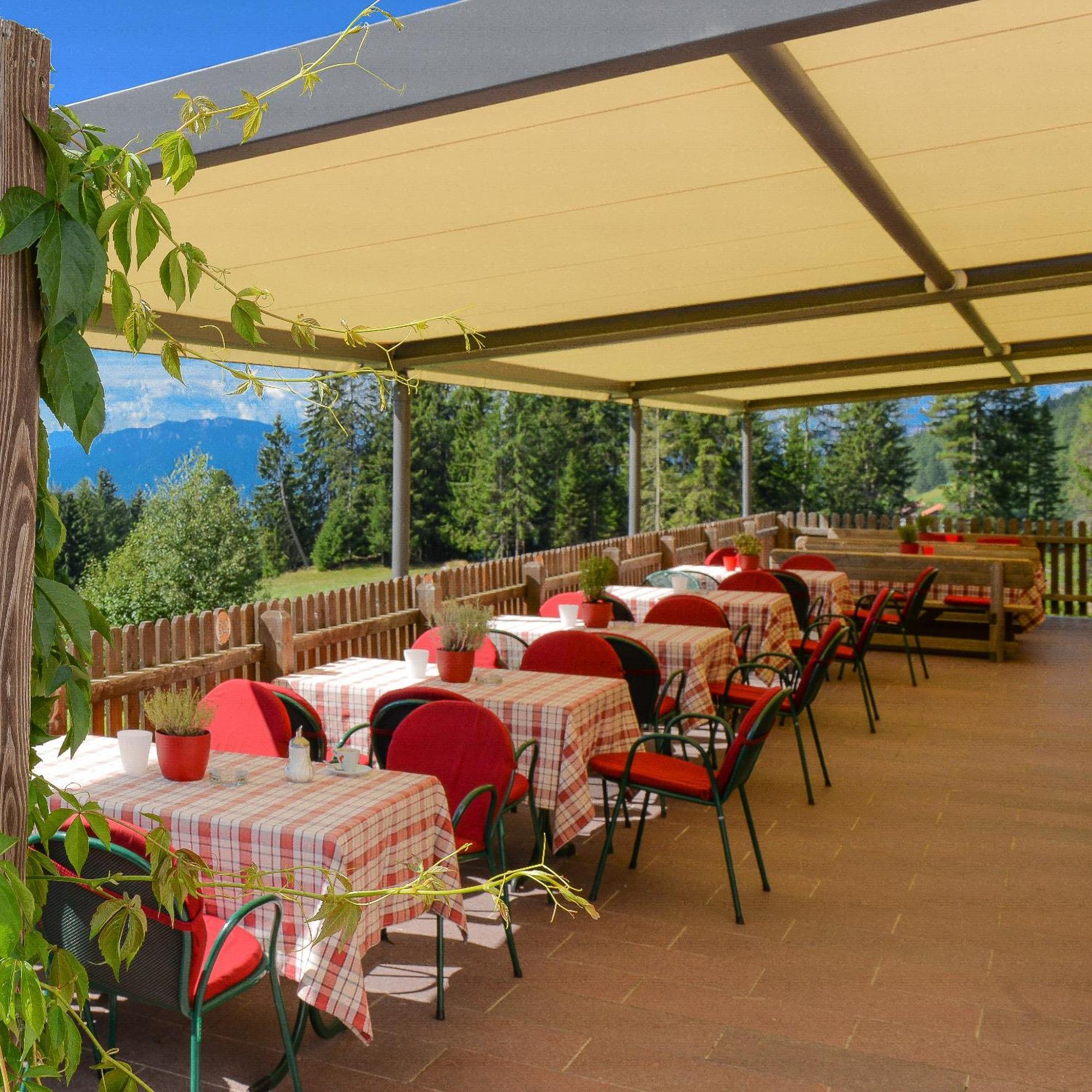 Berghotel Zum Zirm Collalbo Esterno foto